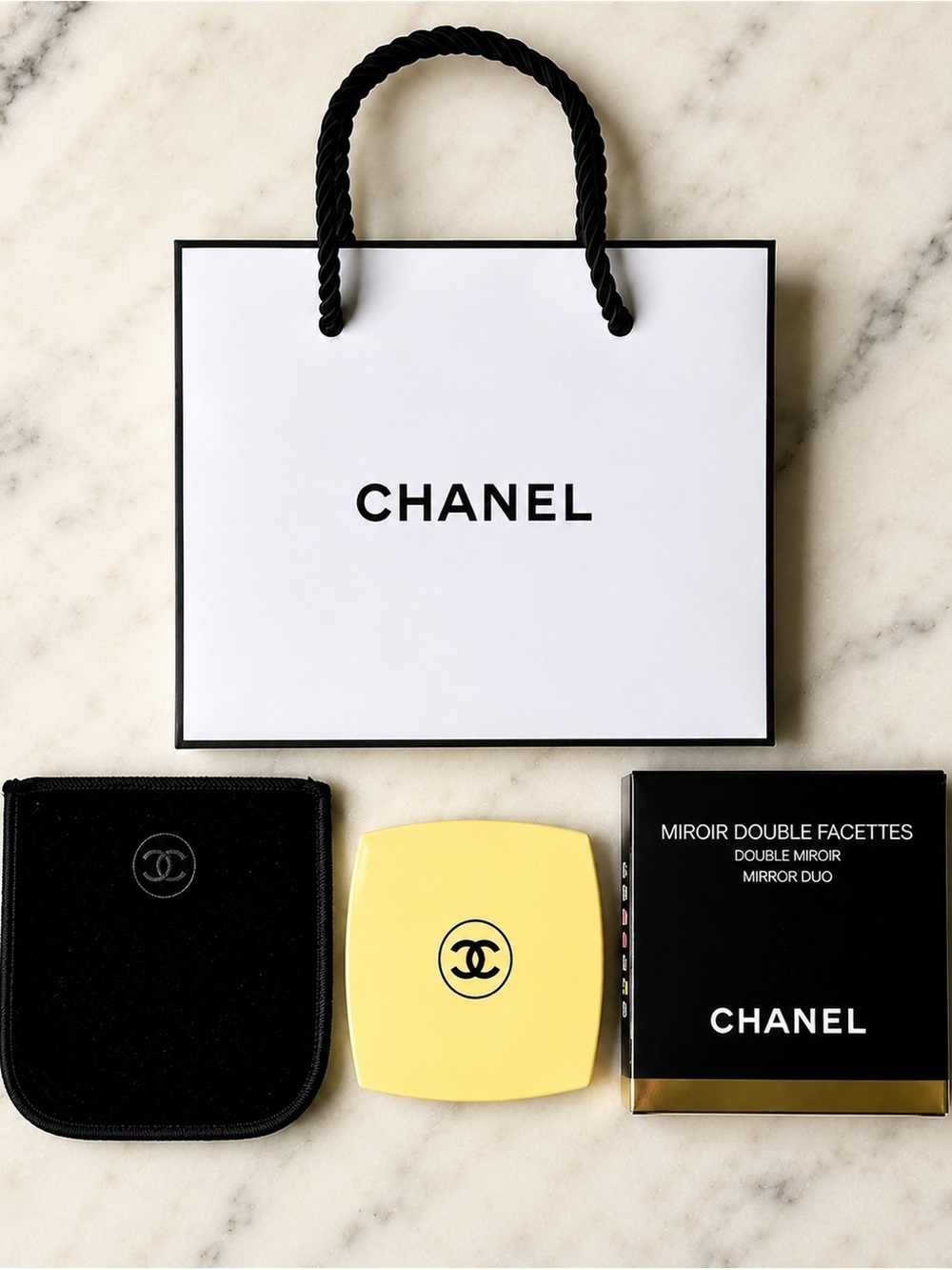 CHANEL Codes Couleur 129 Ovni Yellow Double Facettes Mirror NIB